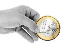 טסים לחו"ל? כל מה שכדאי לדעת על המרת מטבע חוץ